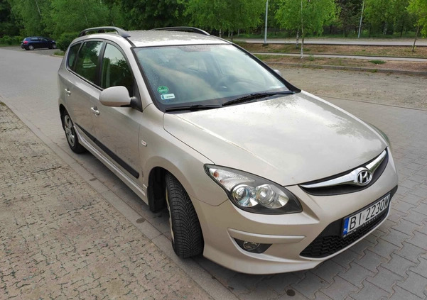 Hyundai I30 cena 22500 przebieg: 160000, rok produkcji 2011 z Białystok małe 121